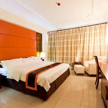 טמה Royal Nick Hotel מראה חיצוני תמונה
